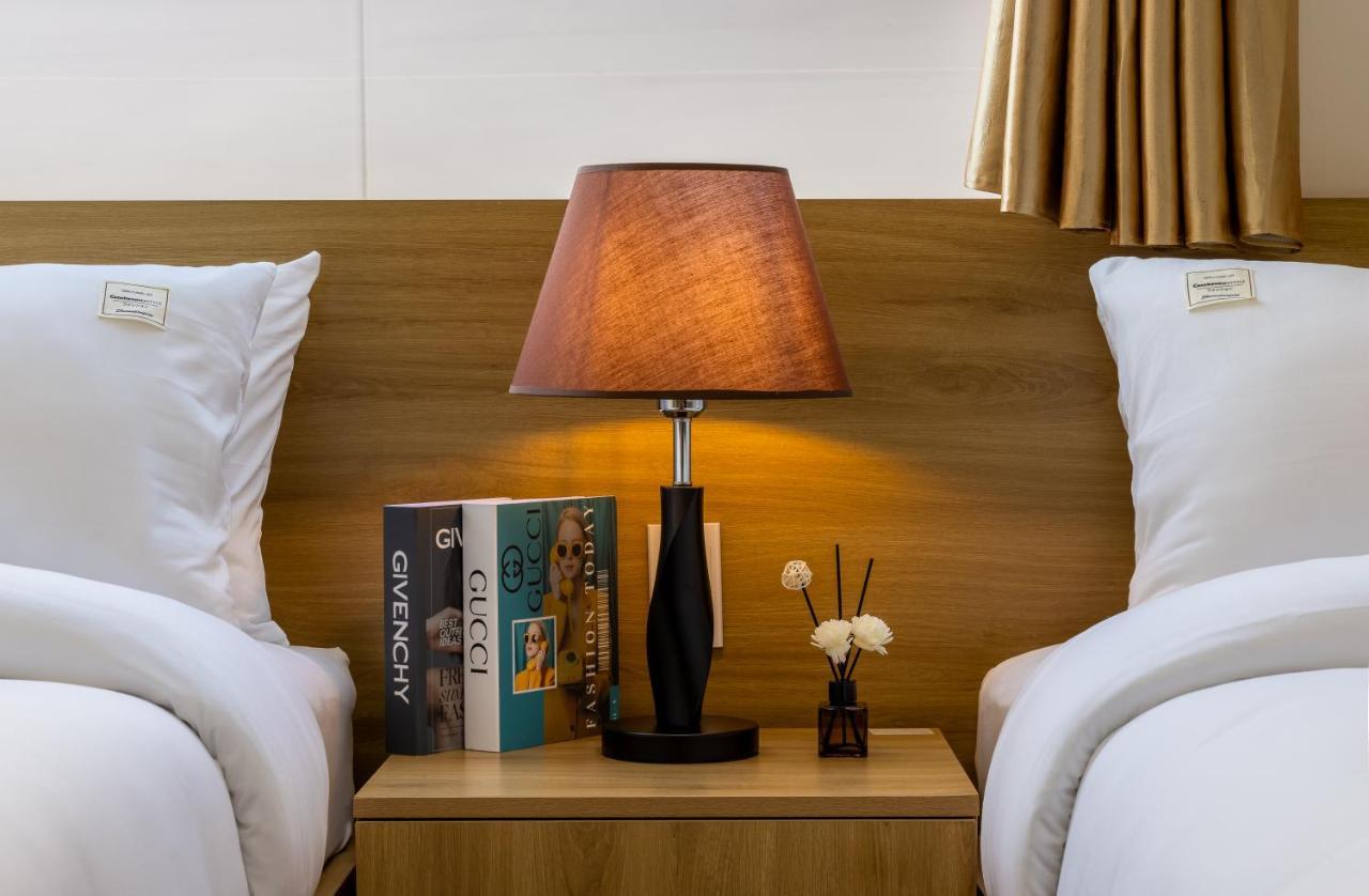 Cat Ba Hongkong Hotel Dong Khe Sau Екстер'єр фото